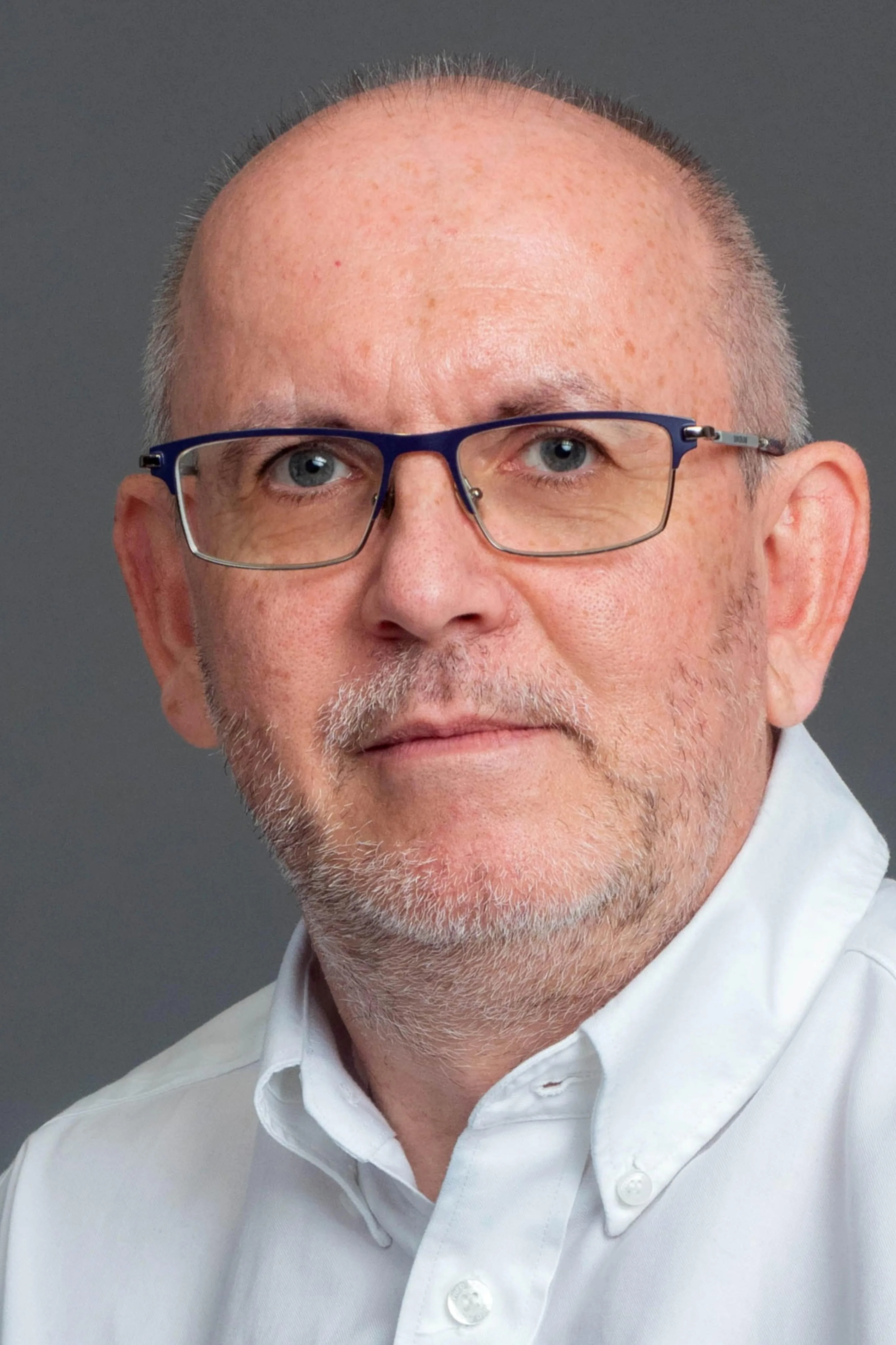 WILSON Adrian SKPA0588x A white shirt headshot 1 high res