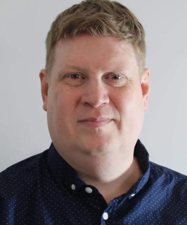 Can you crop this tighter so there is less white space above please Robert Ewens 1 1