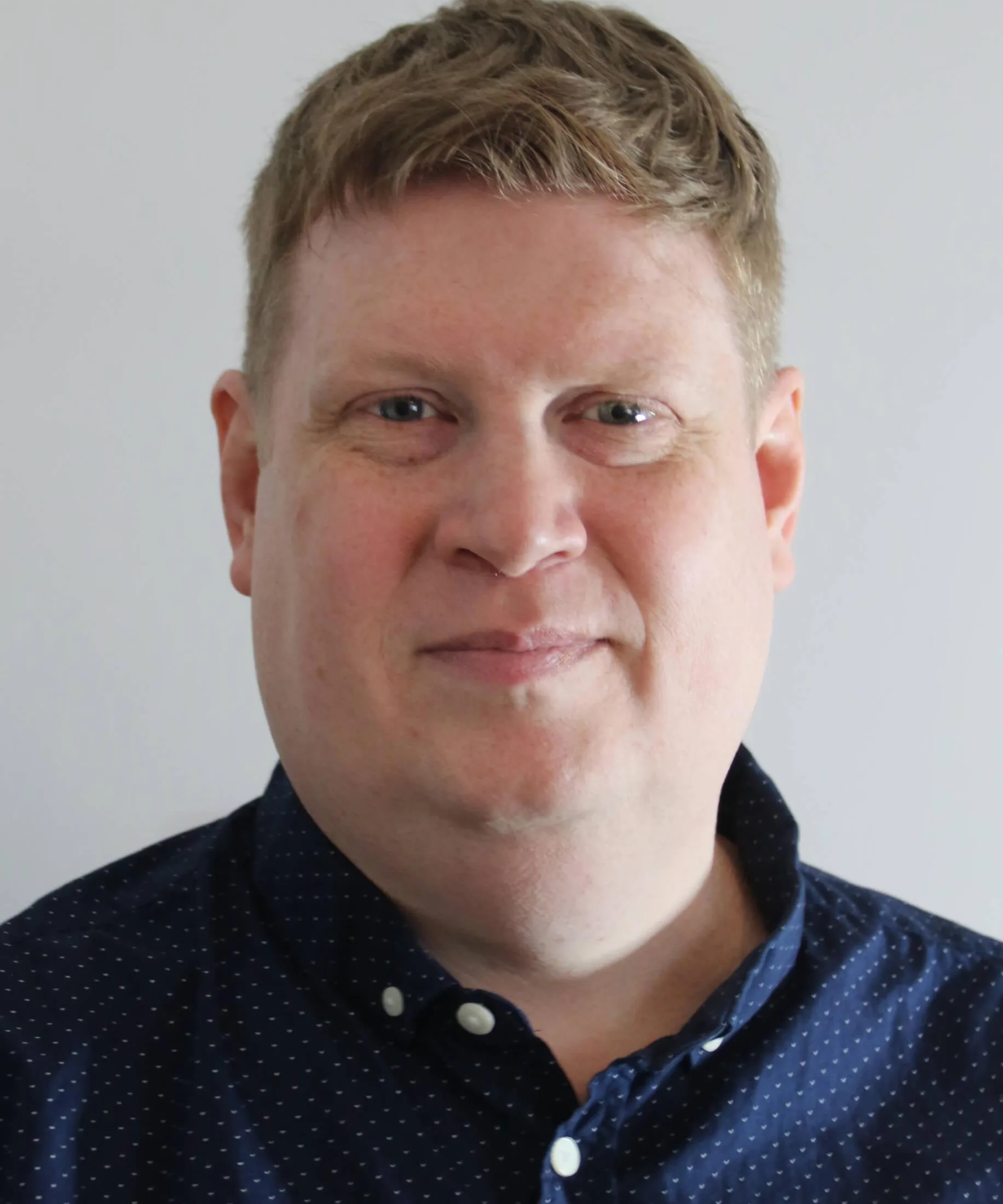 Can you crop this tighter so there is less white space above please Robert Ewens 1 1