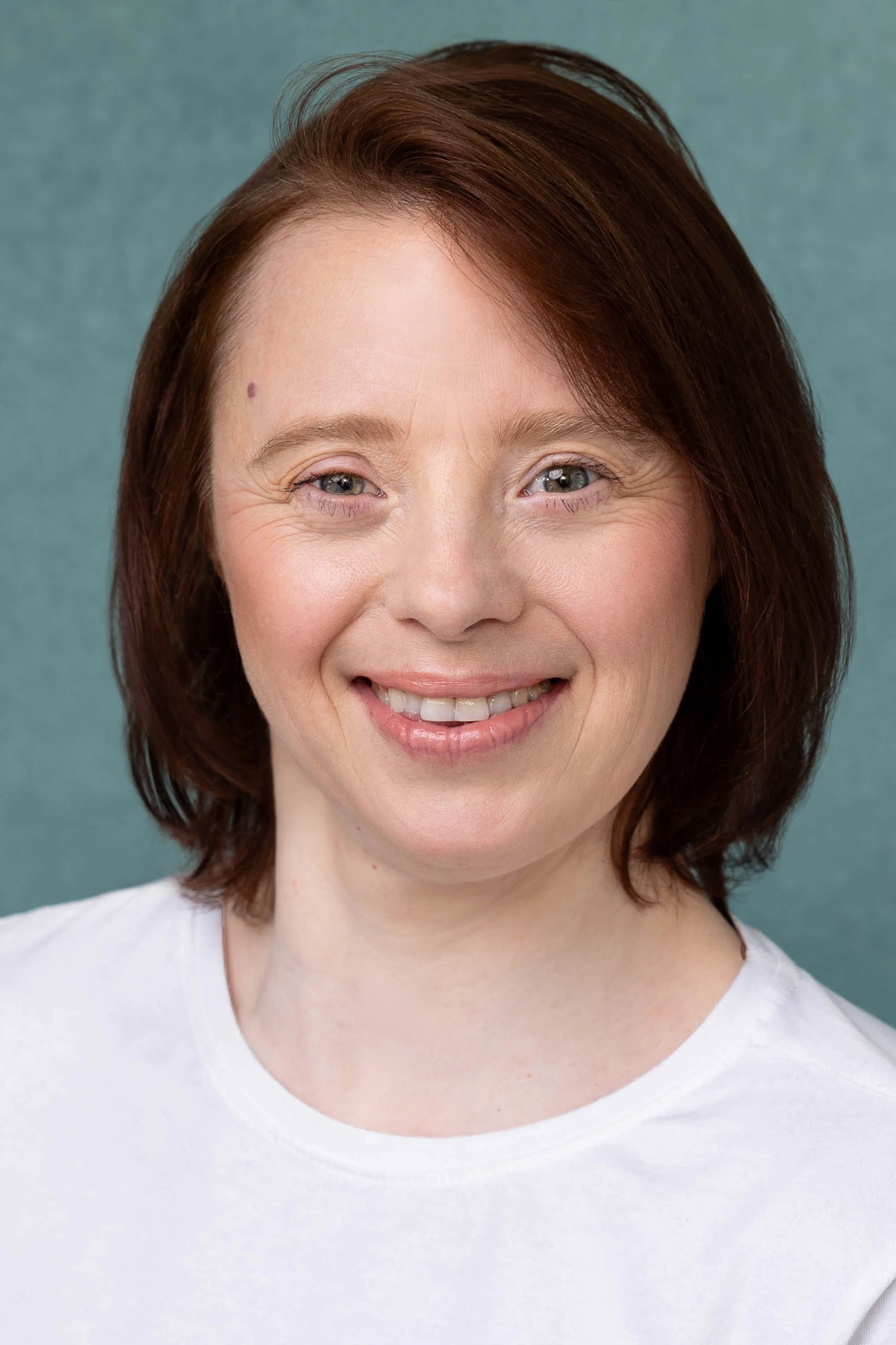 Sarah Gordy headshot fullsmile by Jonny Bosworth 2023